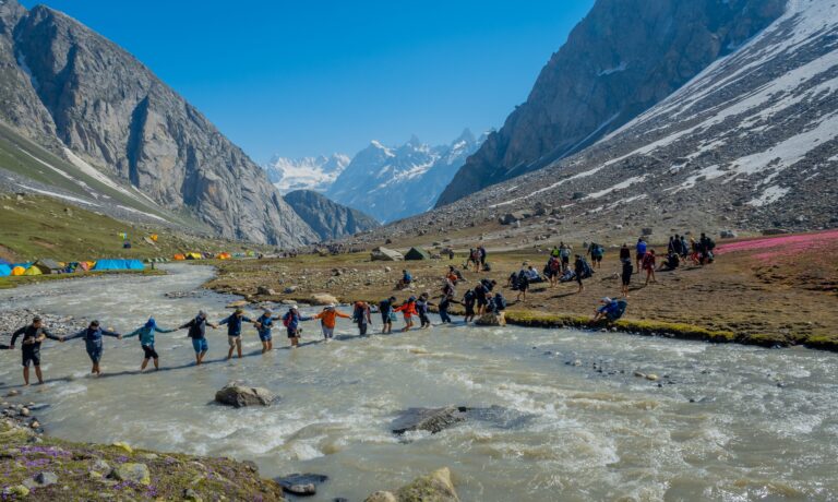 hampta pass trek himalayan expeditions 4