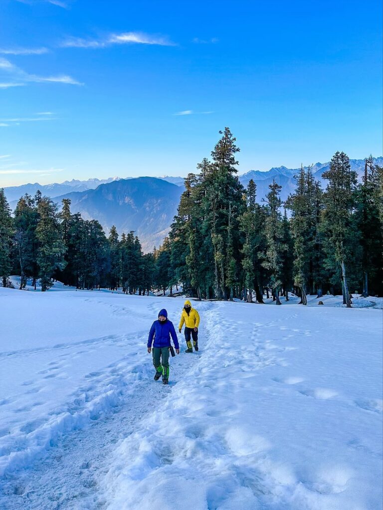 kedarkantha trek himalayan expeditions 12