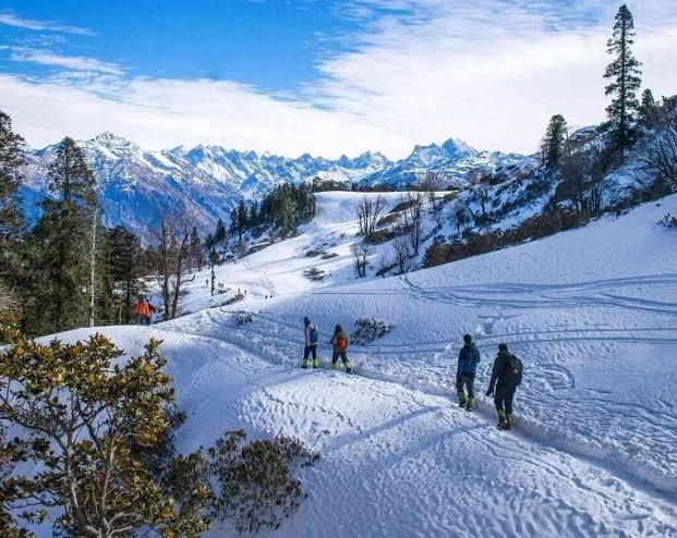 kedarkantha trek himalayan expeditions 2