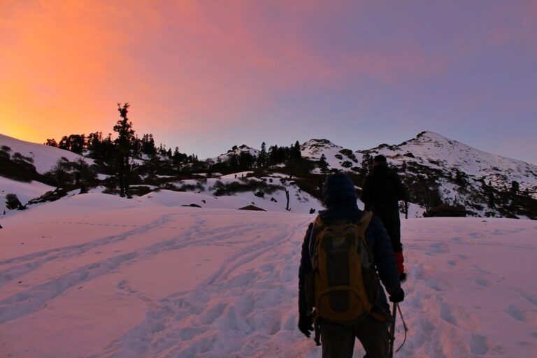 kedarkantha trek himalayan expeditions 3