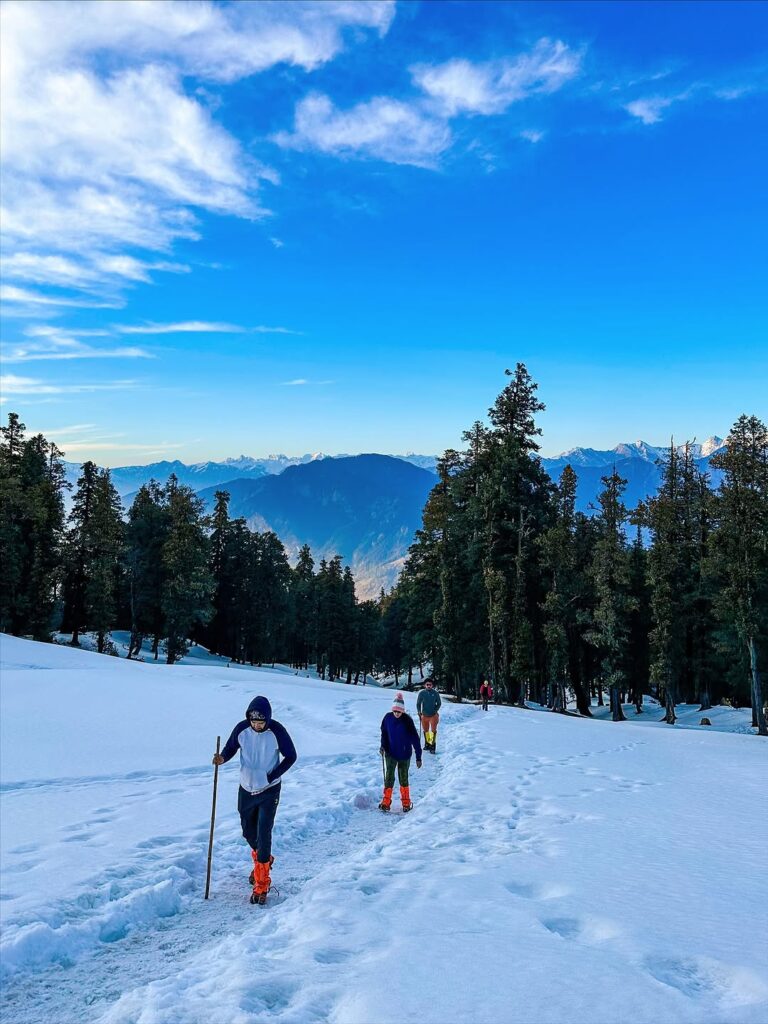 kedarkantha trek himalayan expeditions 6