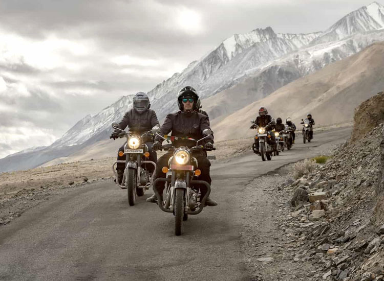 leh-ladakh-bike-tour-hiamalayan-expeditions-2