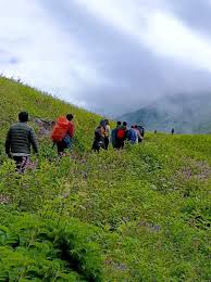 valley of flowers trek himalayan expeditions 5